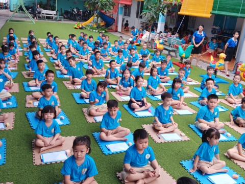 Thi định kỳ tại Ánh Dương Xanh 2