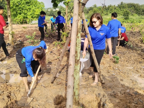 Lễ phát động TRỒNG CÂY XANH trên địa bản tỉnh Bình Dương