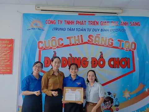 Cuộc thi "Sáng tạo đồ dùng đồ chơi " 2024