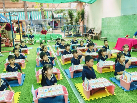 Thi định kỳ tại trường mầm non Khai Trí ( TDM)