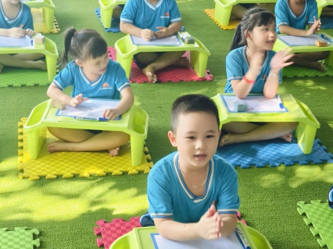 Thi định kỳ tại Mầm Non Ánh Bình Minh