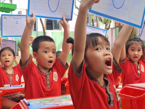 Thi định kỳ tại trường Mầm Non Hoa Nắng