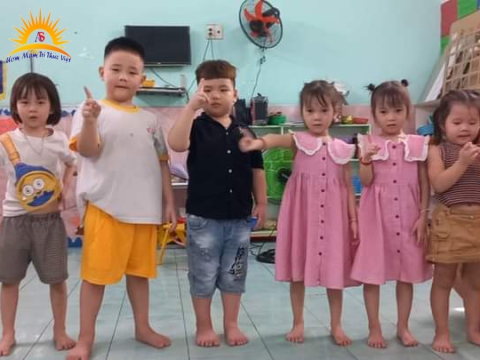 Những chú ong chăm chỉ của Toán tư duy Bình Dương năm học 2023_2024