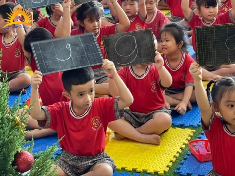 Những chú ong chăm chỉ của Toán tư duy Bình Dương năm học 2023_2024